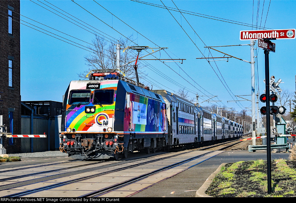 NJT 4609 on train 4729